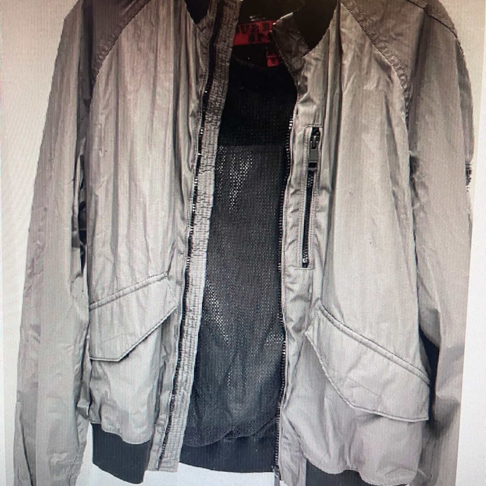 Burberry Men's Light Gray Windbreaker Jacket Coat Size Small